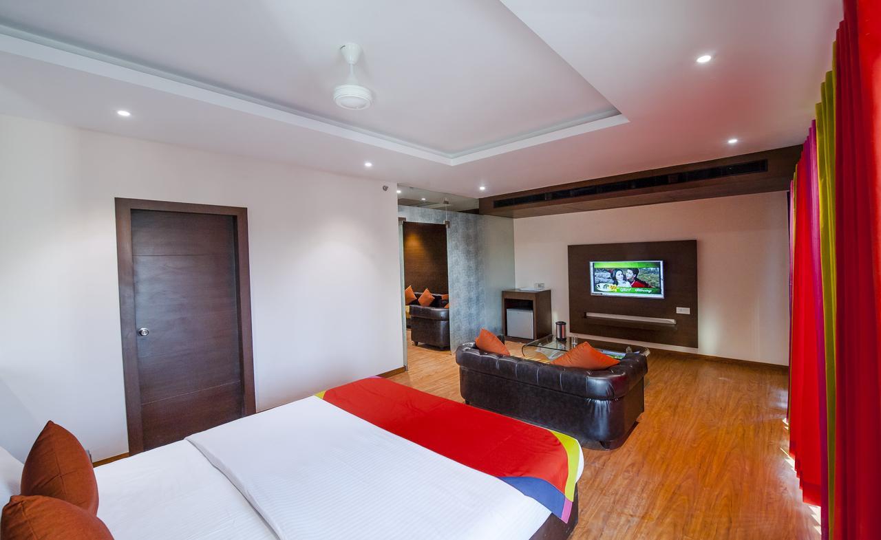 Hotel Atharva Ujjain Ngoại thất bức ảnh
