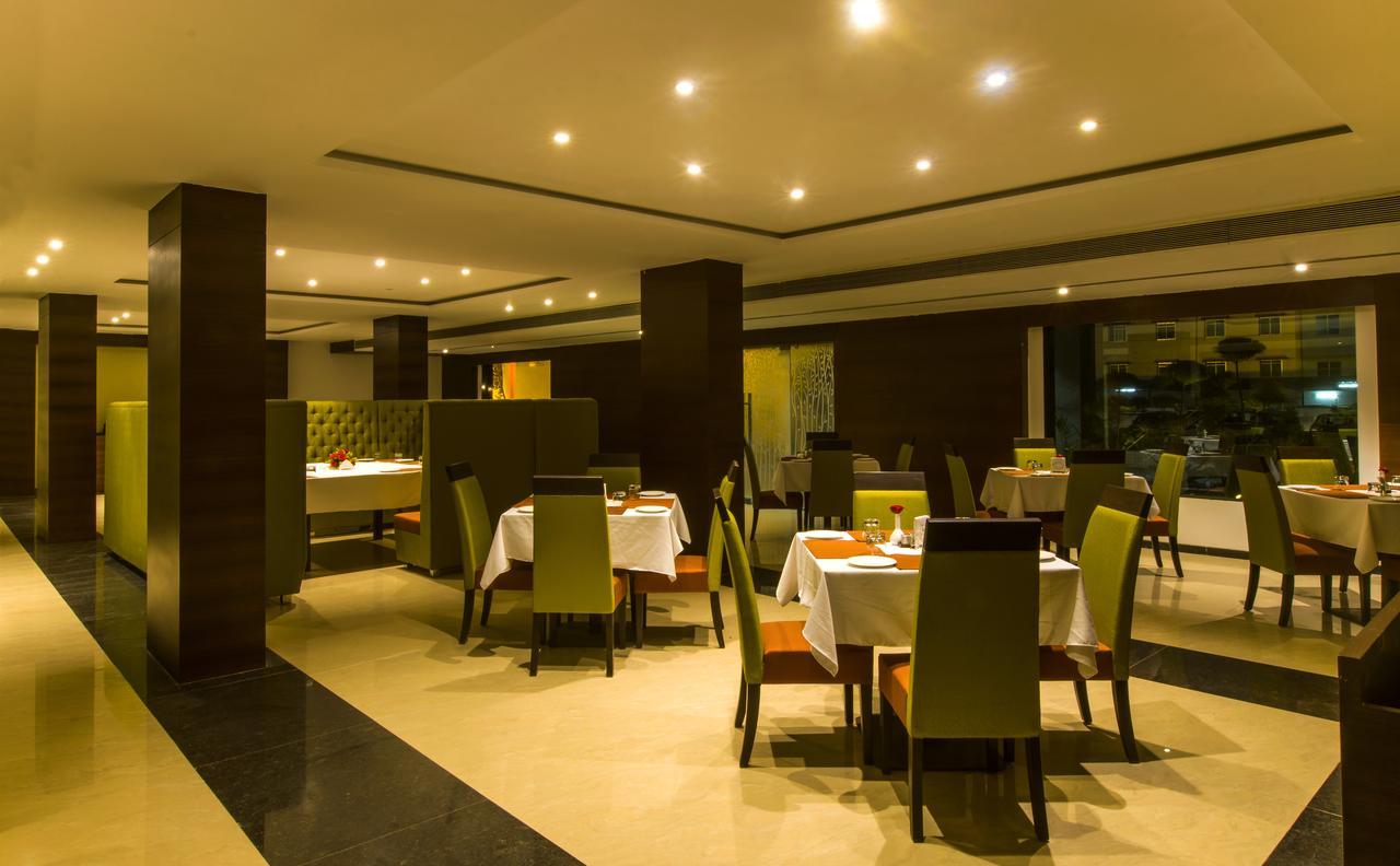Hotel Atharva Ujjain Ngoại thất bức ảnh